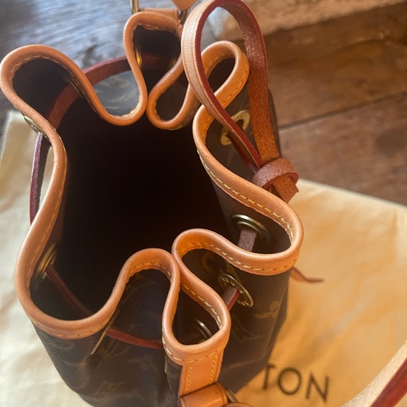 Louis Vuitton Mini Noe Bag - Picture 6 of 9